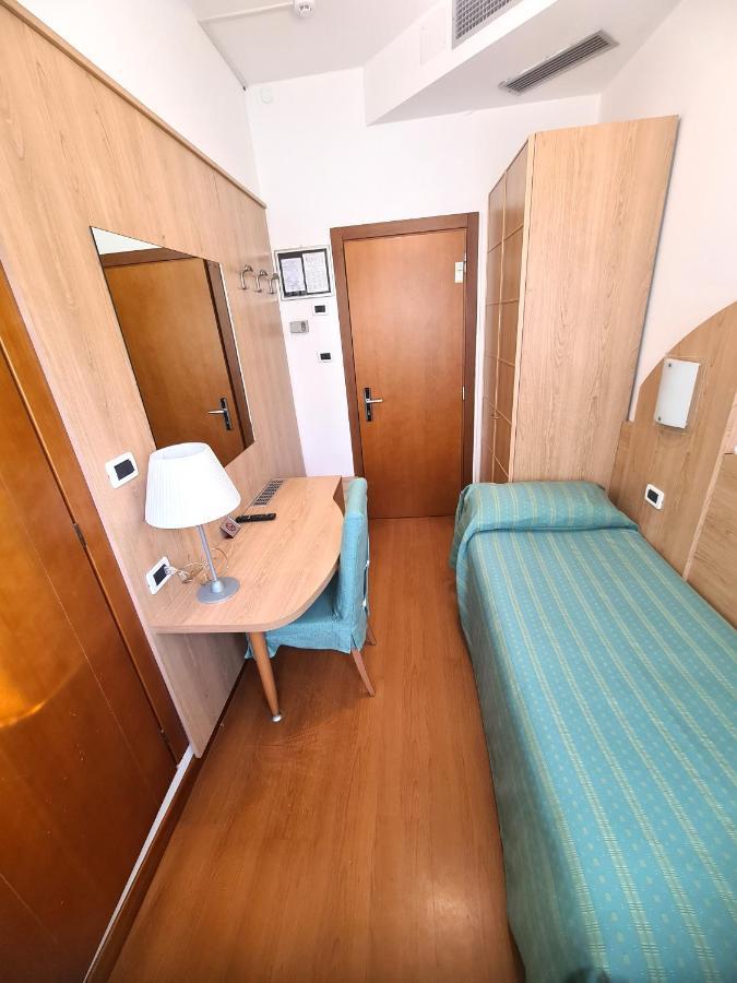 Hotel Zurigo Varazze Kültér fotó